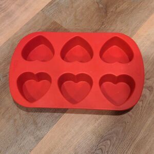 like NEW Red Heart Silicone Baking Mold